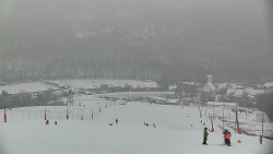 Horní část sjezdovky skiareálu Hlubočky