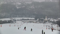 Horní část sjezdovky skiareálu Hlubočky