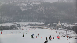 Horní část sjezdovky skiareálu Hlubočky