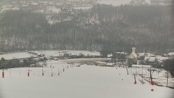 Horní část sjezdovky skiareálu Hlubočky