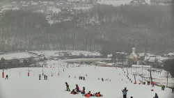 Horní část sjezdovky skiareálu Hlubočky