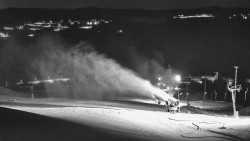 Horní část sjezdovky skiareálu Hlubočky