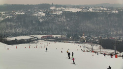 Horní část sjezdovky skiareálu Hlubočky
