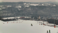 Horní část sjezdovky skiareálu Hlubočky