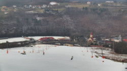 Horní část sjezdovky skiareálu Hlubočky