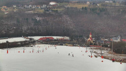 Horní část sjezdovky skiareálu Hlubočky