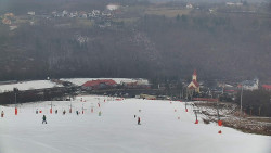 Horní část sjezdovky skiareálu Hlubočky