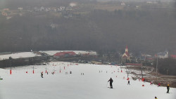 Horní část sjezdovky skiareálu Hlubočky