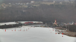 Horní část sjezdovky skiareálu Hlubočky