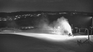 Skiareál Hlubočky - Horní část sjezdovky skiareálu Hlubočky - 1.2.2026 v 04:10 Skiareál Hlubočky - Horní část sjezdovky skiareálu Hlubočky - 1.2.2026 v 04:10