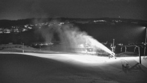 Skiareál Hlubočky - Horní část sjezdovky skiareálu Hlubočky - 1.2.2026 v 04:35 Skiareál Hlubočky - Horní část sjezdovky skiareálu Hlubočky - 1.2.2026 v 04:35