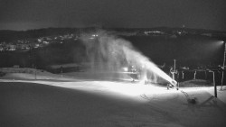 Horní část sjezdovky skiareálu Hlubočky