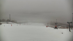 Horní část sjezdovky skiareálu Hlubočky