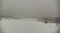 Horní část sjezdovky skiareálu Hlubočky