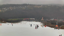 Horní část sjezdovky skiareálu Hlubočky