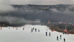 Horní část sjezdovky skiareálu Hlubočky