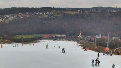 Horní část sjezdovky skiareálu Hlubočky