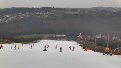 Horní část sjezdovky skiareálu Hlubočky