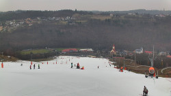 Horní část sjezdovky skiareálu Hlubočky