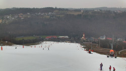 Horní část sjezdovky skiareálu Hlubočky