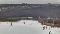 Horní část sjezdovky skiareálu Hlubočky