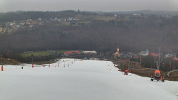 Horní část sjezdovky skiareálu Hlubočky