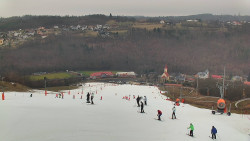 Horní část sjezdovky skiareálu Hlubočky
