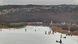 Horní část sjezdovky skiareálu Hlubočky