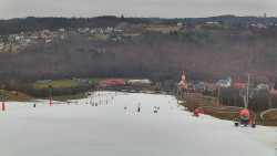 Horní část sjezdovky skiareálu Hlubočky