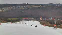 Horní část sjezdovky skiareálu Hlubočky