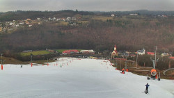 Horní část sjezdovky skiareálu Hlubočky