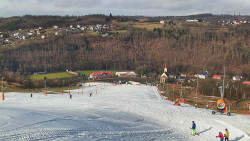 Horní část sjezdovky skiareálu Hlubočky