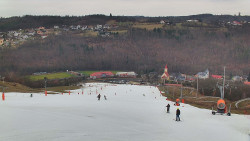 Horní část sjezdovky skiareálu Hlubočky