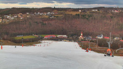 Horní část sjezdovky skiareálu Hlubočky