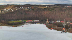 Horní část sjezdovky skiareálu Hlubočky
