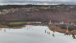 Horní část sjezdovky skiareálu Hlubočky