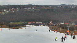 Horní část sjezdovky skiareálu Hlubočky