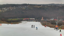 Horní část sjezdovky skiareálu Hlubočky