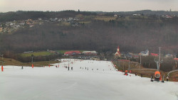 Horní část sjezdovky skiareálu Hlubočky