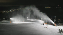 Horní část sjezdovky skiareálu Hlubočky