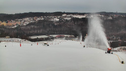 Horní část sjezdovky skiareálu Hlubočky