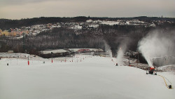 Horní část sjezdovky skiareálu Hlubočky