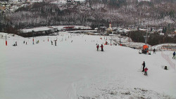 Horní část sjezdovky skiareálu Hlubočky