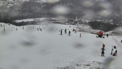 Horní část sjezdovky skiareálu Hlubočky