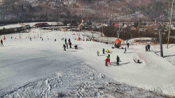 Horní část sjezdovky skiareálu Hlubočky