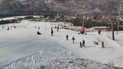 Horní část sjezdovky skiareálu Hlubočky