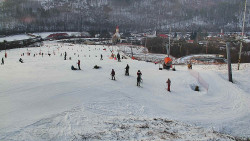 Horní část sjezdovky skiareálu Hlubočky