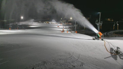 Horní část sjezdovky skiareálu Hlubočky