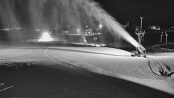 Horní část sjezdovky skiareálu Hlubočky