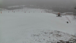 Horní část sjezdovky skiareálu Hlubočky